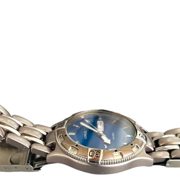 Lorus Gray/Silver And Blue Watch Unisex 6.5” - Picture 3 of 5